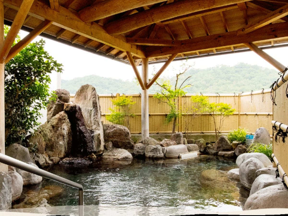 「天然温泉 有馬富士 花山乃湯」公式Webサイトより