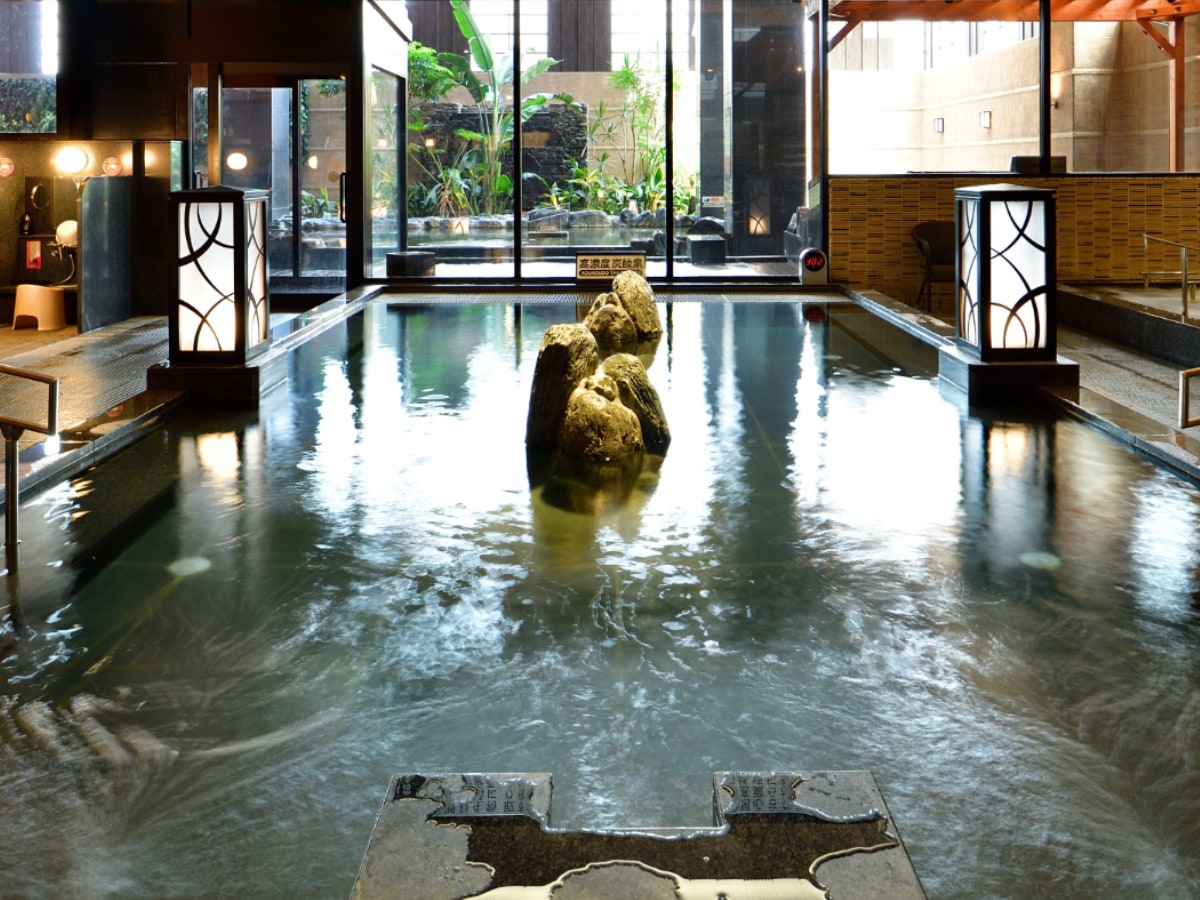 「竜泉寺の湯 草加谷塚店」公式Webサイトより