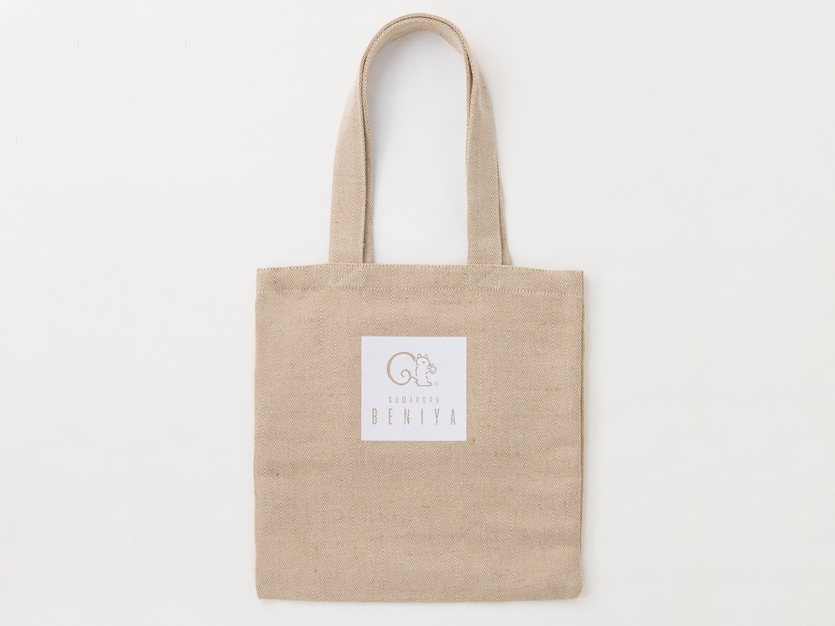 麻をイメージした涼しげな生地の「おでかけトート」