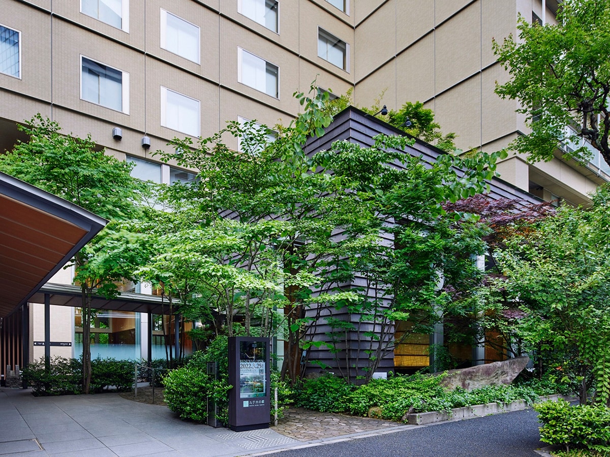 庭のホテル 東京