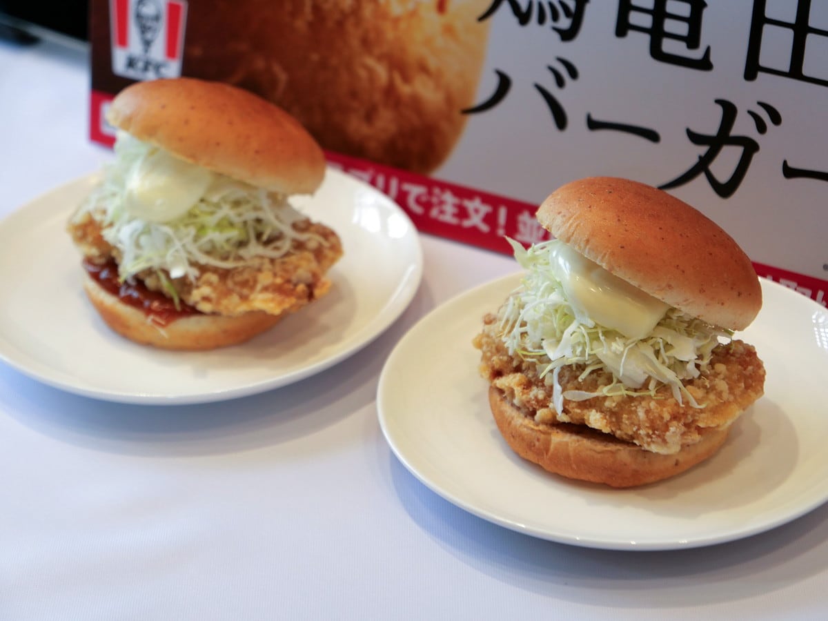 ケンタの鶏竜田バーガー（税込540円）、ケンタの鶏竜田バーガー香味ネギソース（税込590円）を常設メニューとしている