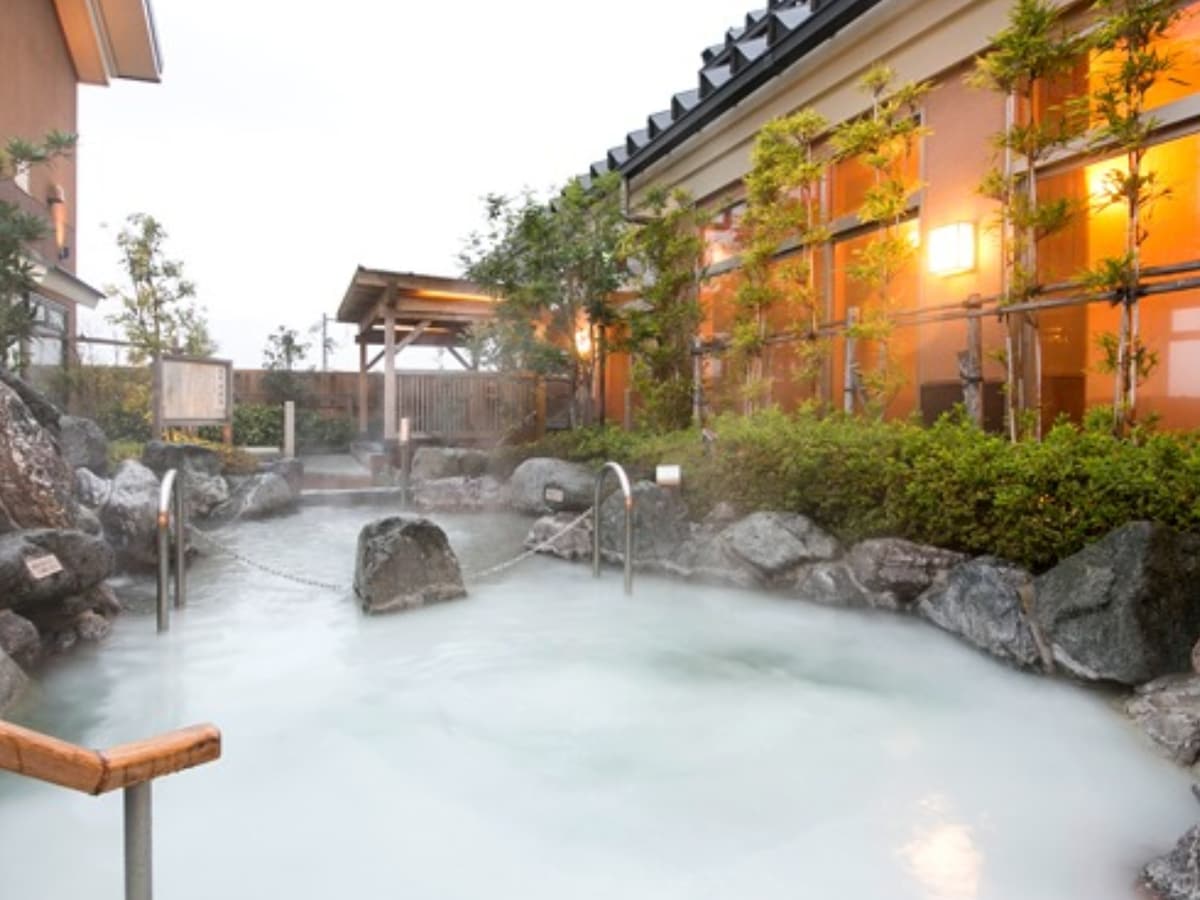 「三滝温泉 満殿の湯」公式Webサイトより