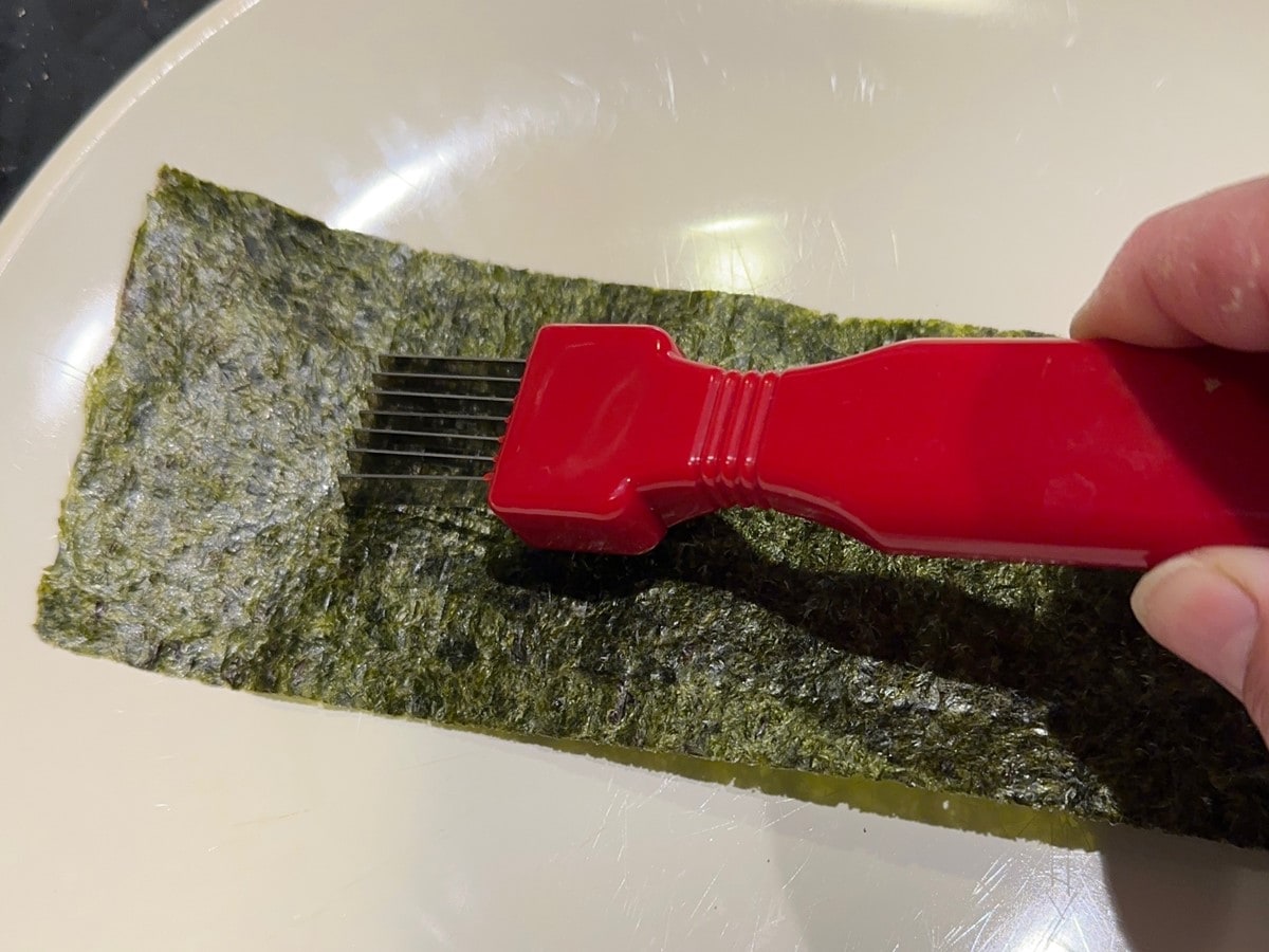 ネギカッター　じゃない使い方　海苔の穴あけ