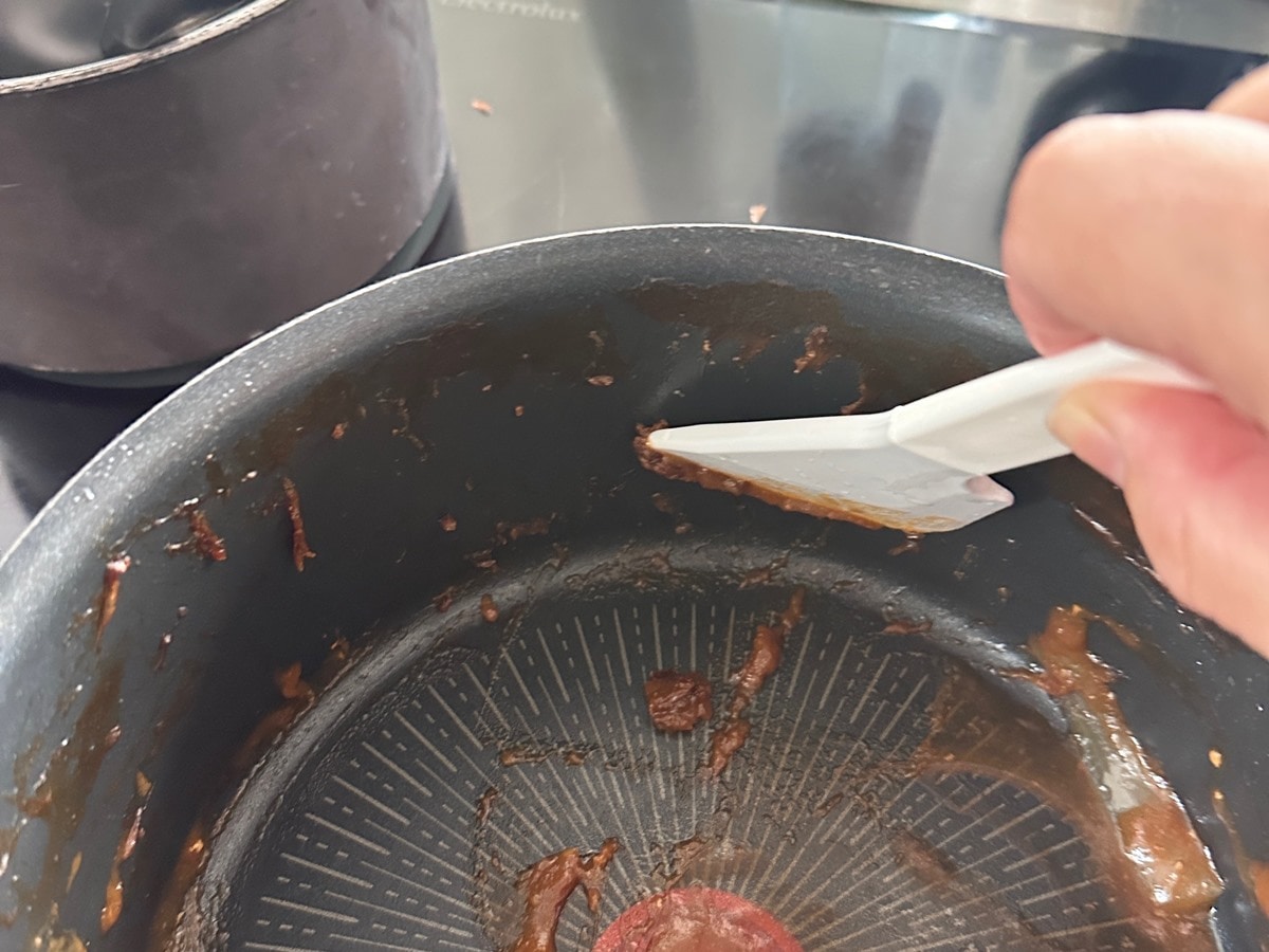 鍋の汚れ落とし
