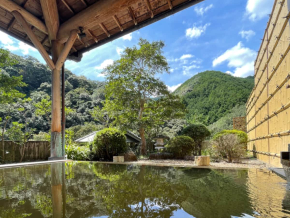 「鶴の湯温泉」公式Webサイトより