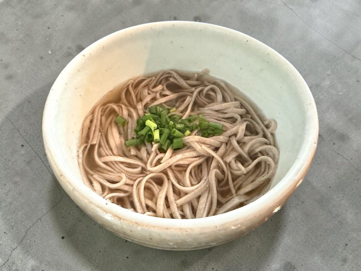 ダイソー「レンジで3分 お鍋を使わない出雲そば」