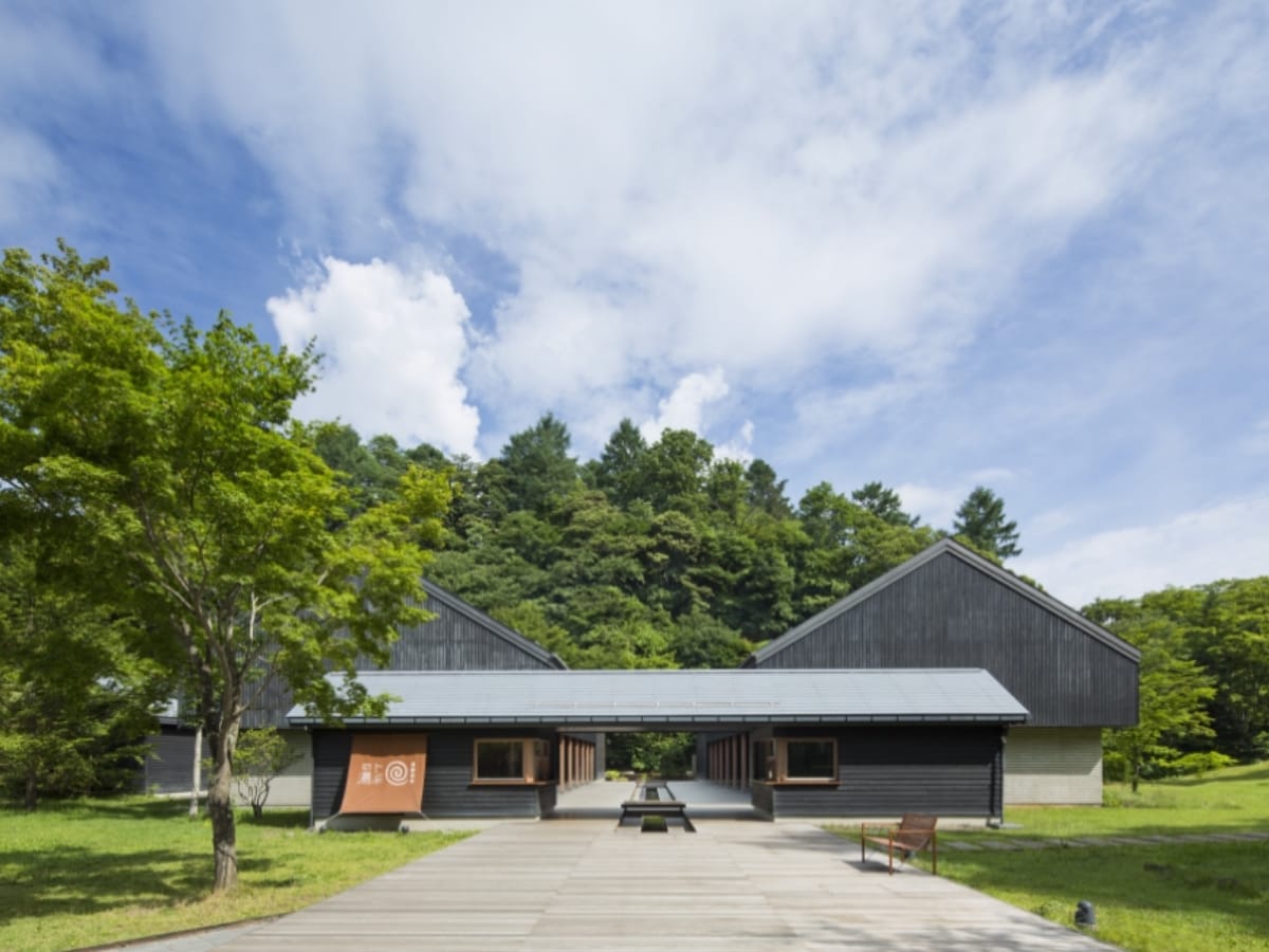「星野温泉 トンボの湯」公式Webサイトより