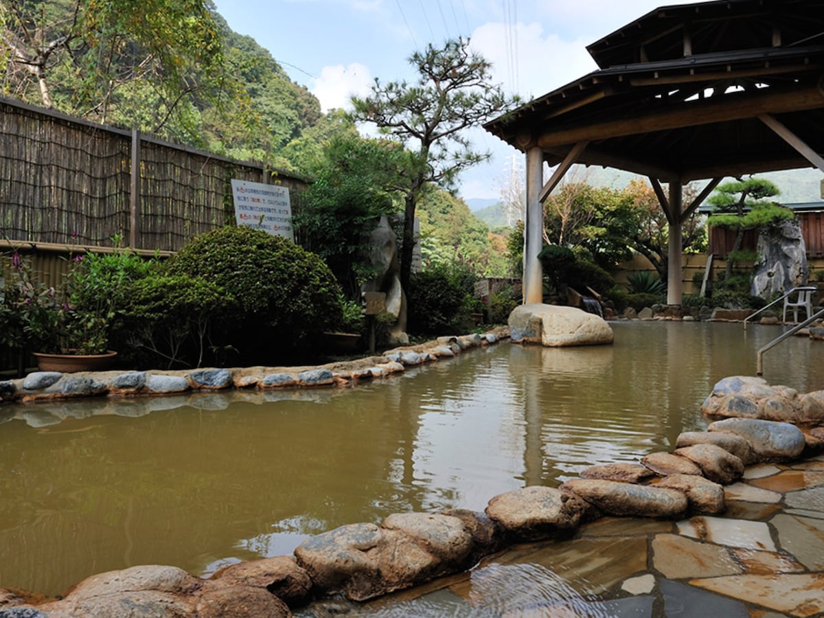 「裾花峡天然温泉宿 うるおい館」公式Webサイトより