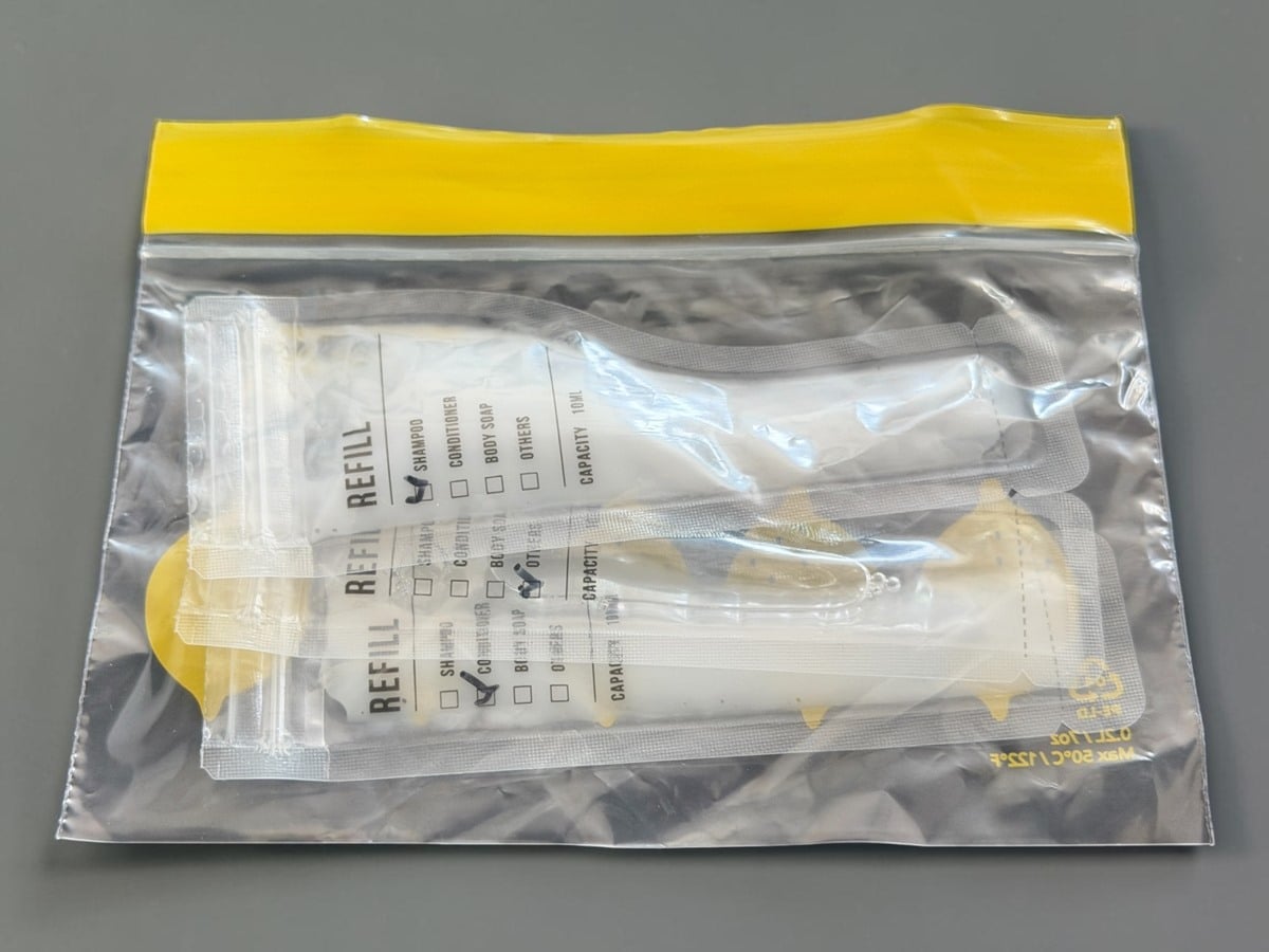 飛行機内　化粧品