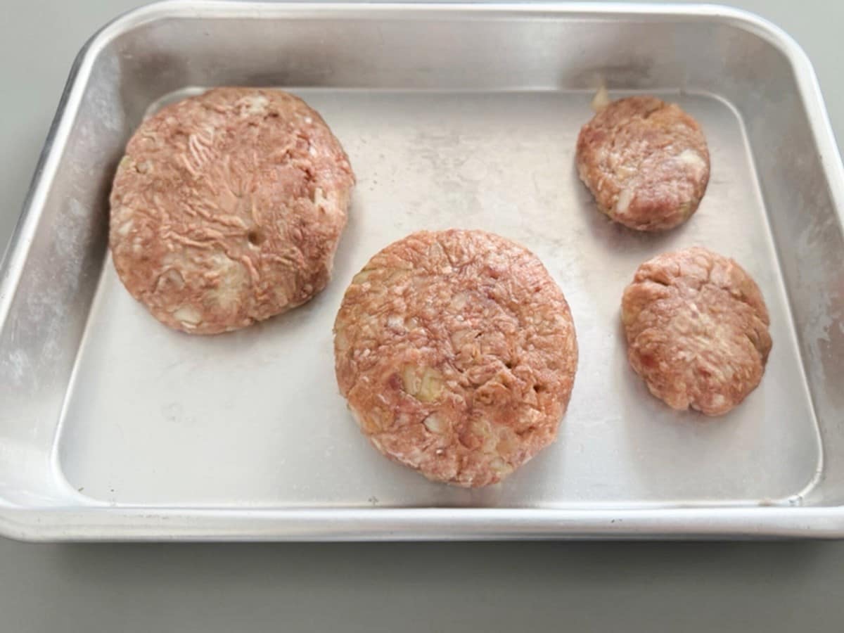 ハンバーグメーカー