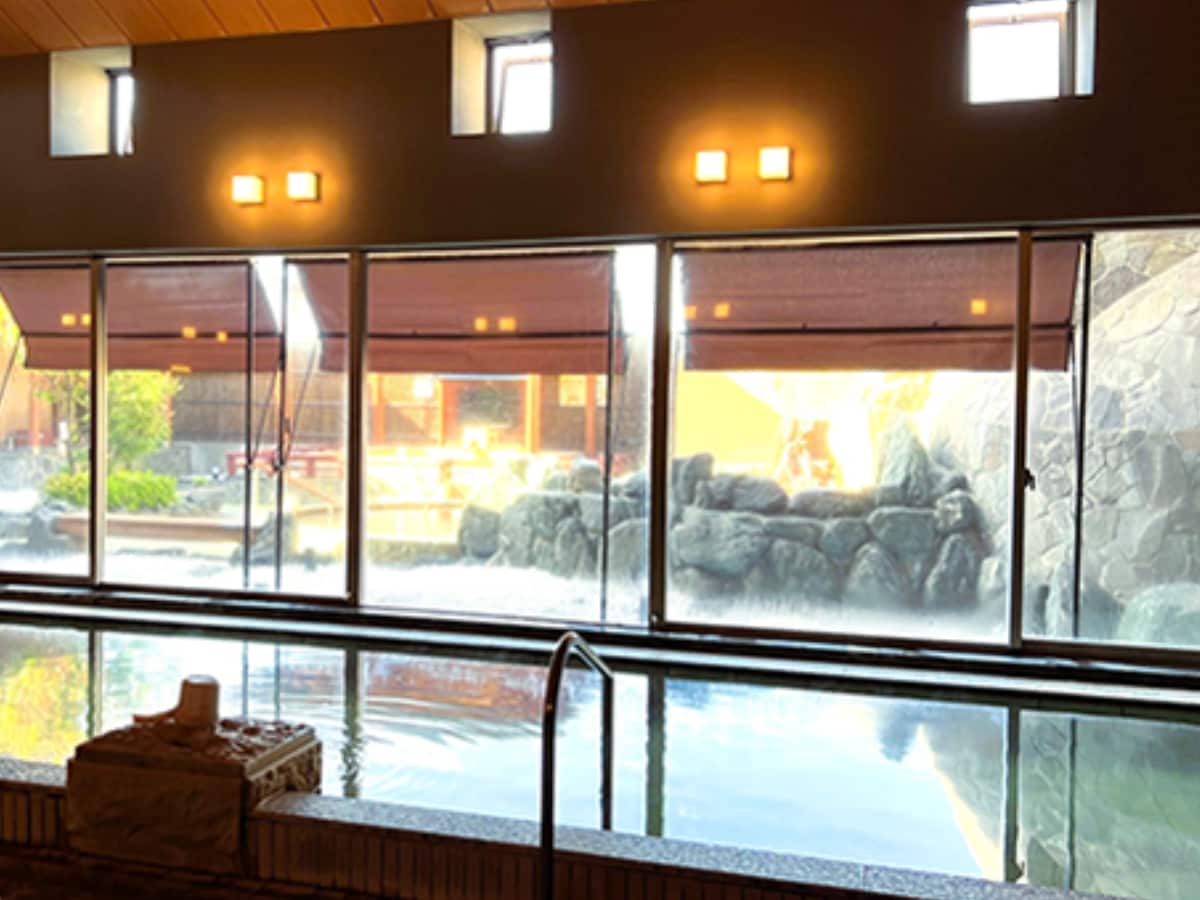 「虹の湯 二色の浜店」公式Webサイトより