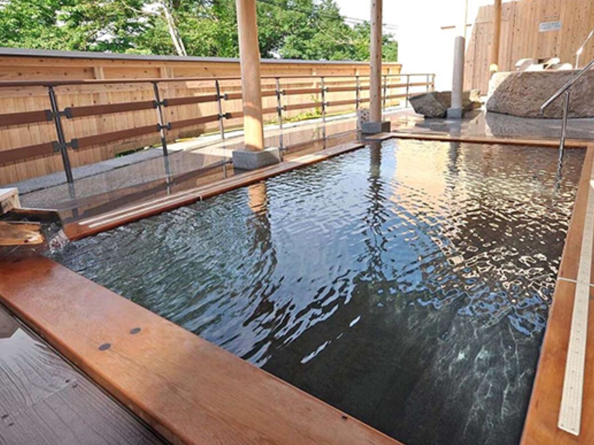 「山桜 桃の湯」公式Webサイトより