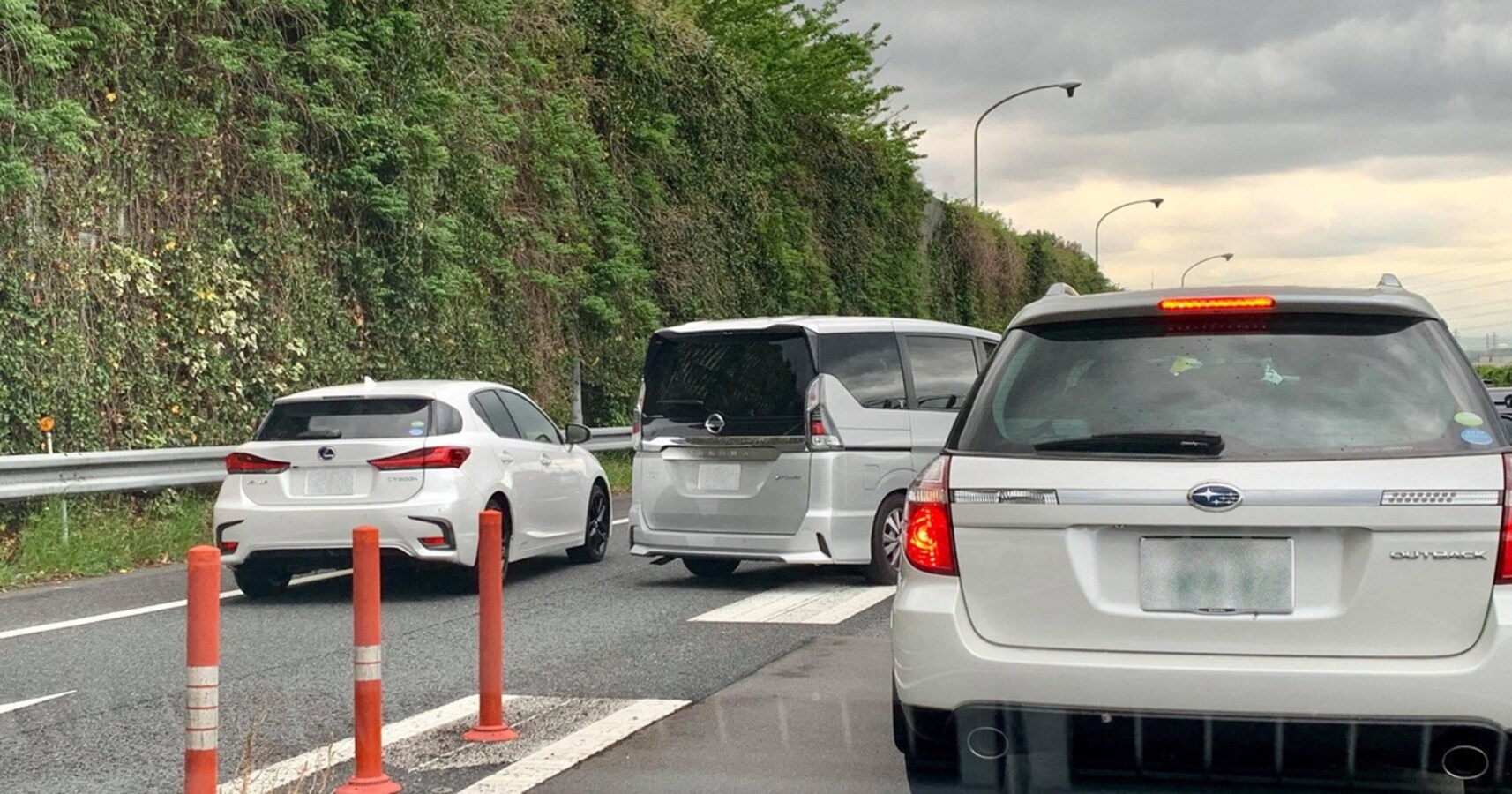駐車区分無視 身勝手な合流 身障者スペースへの駐車 近年増殖中 迷惑ドライバー の実態とは Citrus シトラス 駐車区分無視 身勝手な合流 身障者スペースへの駐車 近年増殖中 迷惑ドライバー の実態とは Citrus シトラス