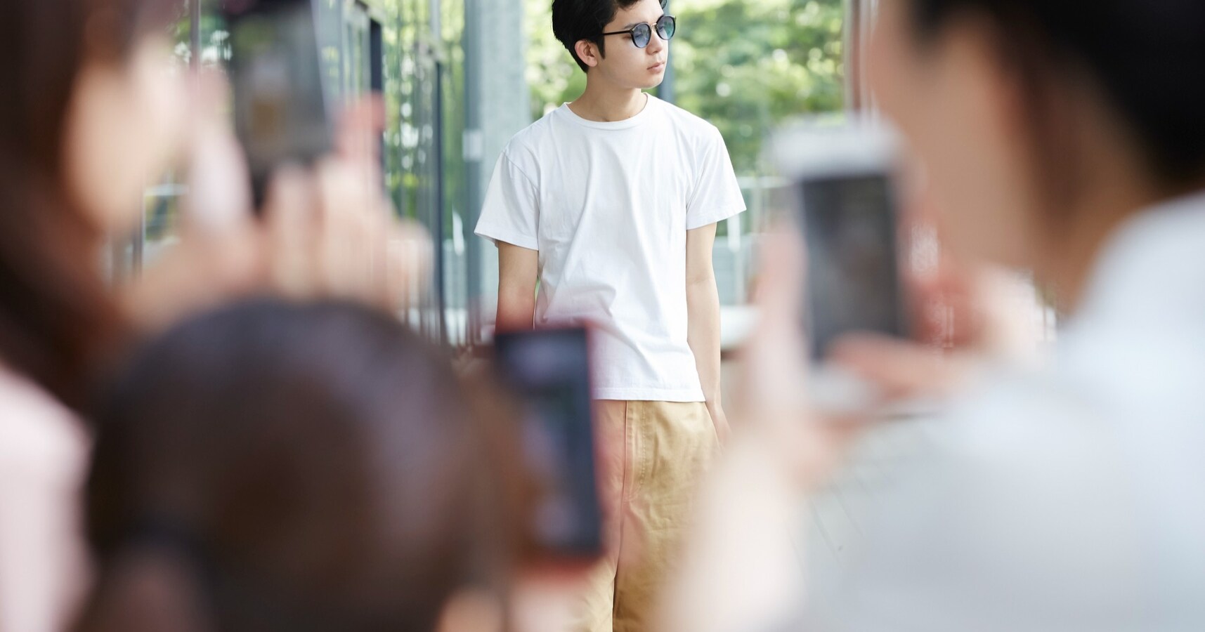 必要なのは圧倒的な自分磨き 芸能人など 特殊 な人のみに宿る オーラ の正体について仮説を立ててみた Citrus シトラス