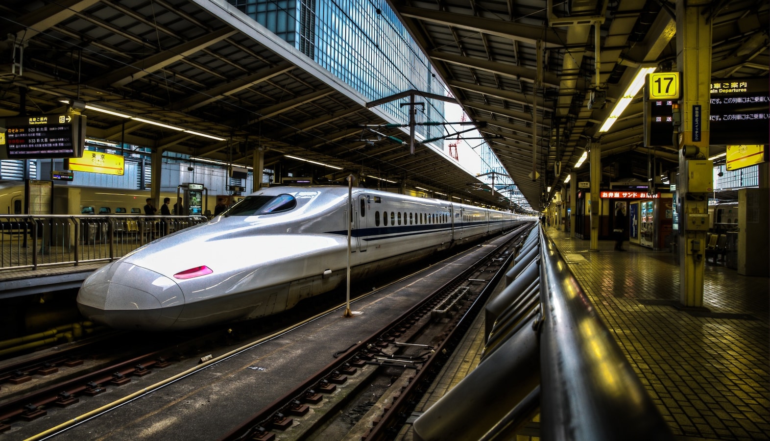 Железные дороги японии. Высокоскоростные поезда Япония, Shinkansen. Железнодорожная магистраль Синкансен. Поезд Токио Синкансен. Поезд Синкансэн в Японии.