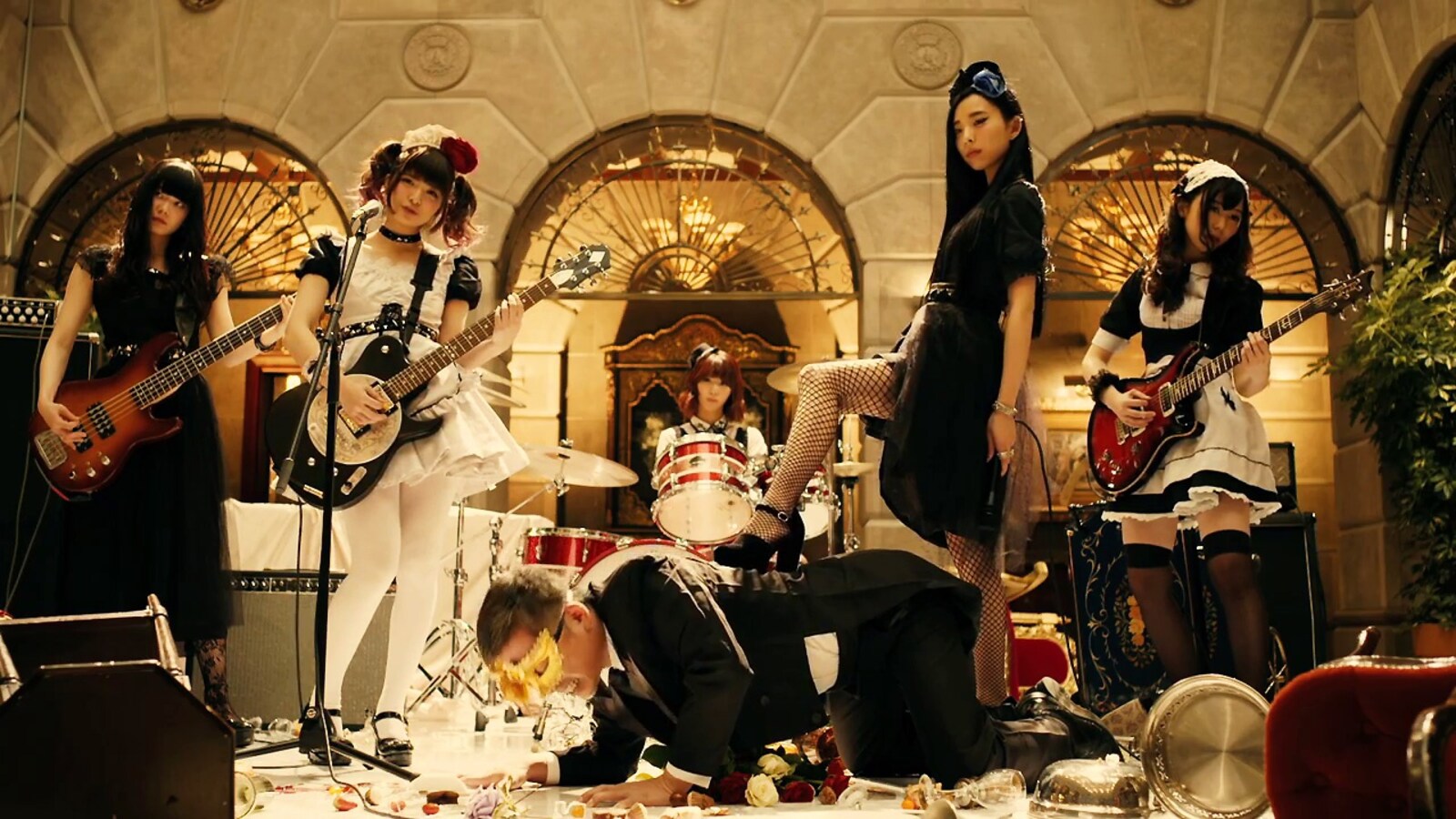 Official music. Группа Band-Maid. Band-Maid японская группа. Басистка Band Maid. Японский рок Band- Maid.