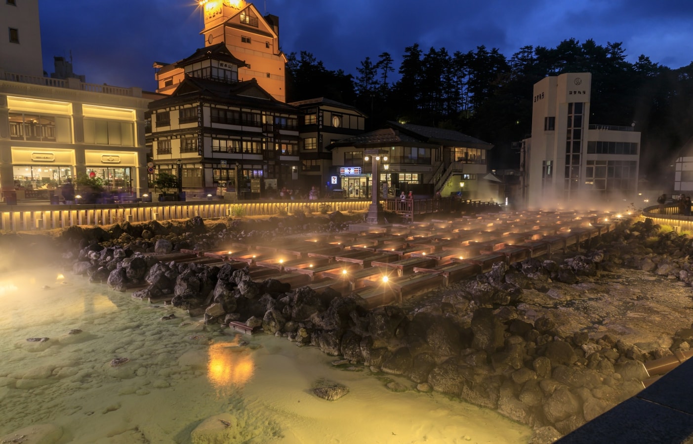 Hot Spring Towns Expand Horizons | All About Japan