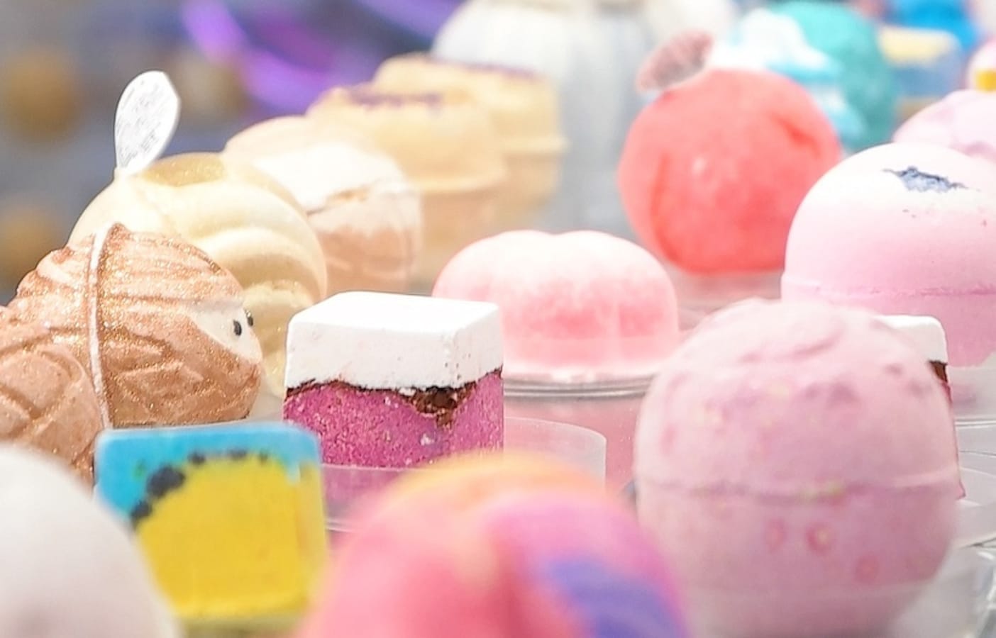 9,000 Bath Bombs at LUSH Harajuku! | All About Japan