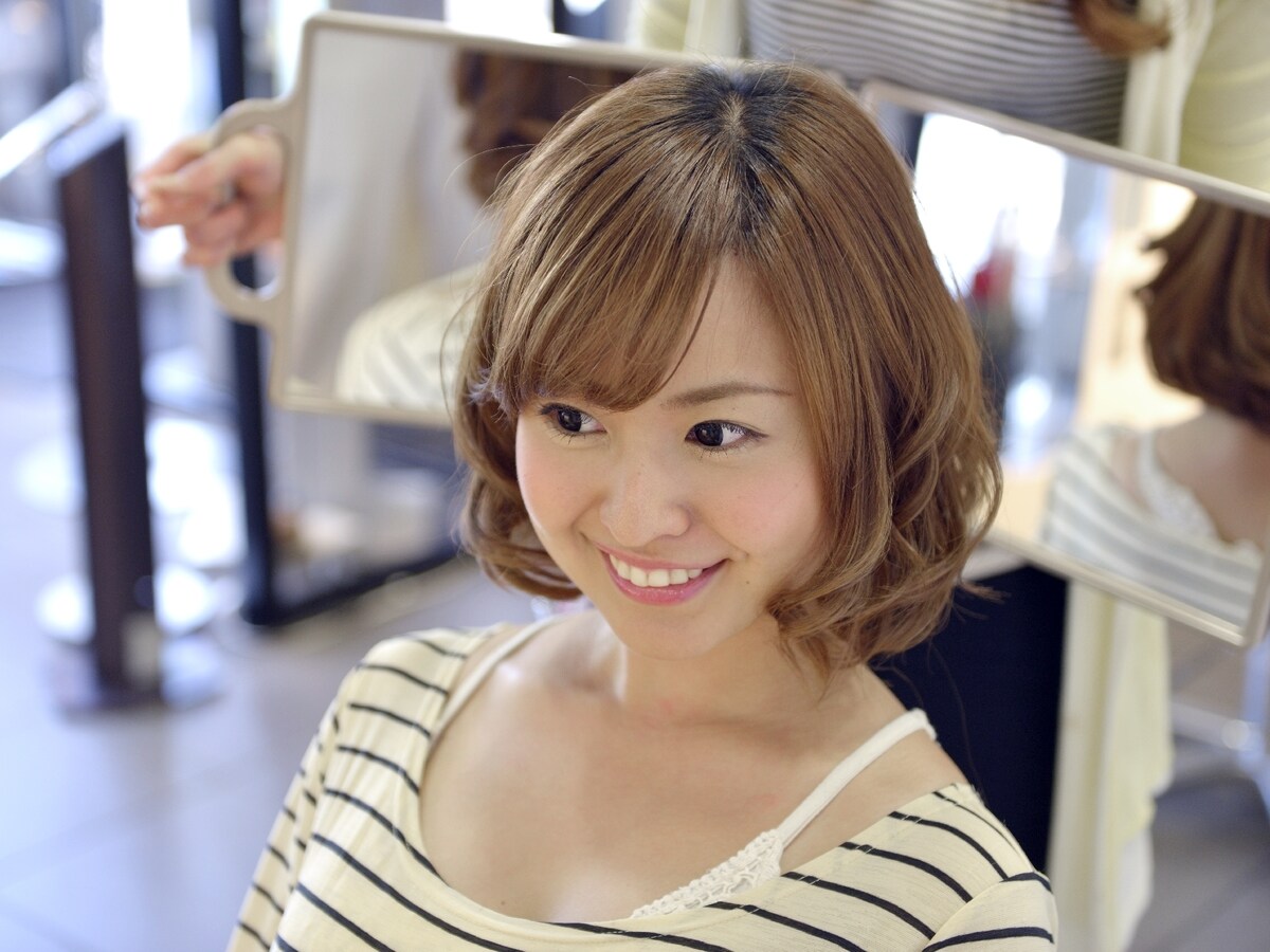 失敗しらず ミディアムの巻き髪 簡単ヘアアレンジ All About オールアバウト