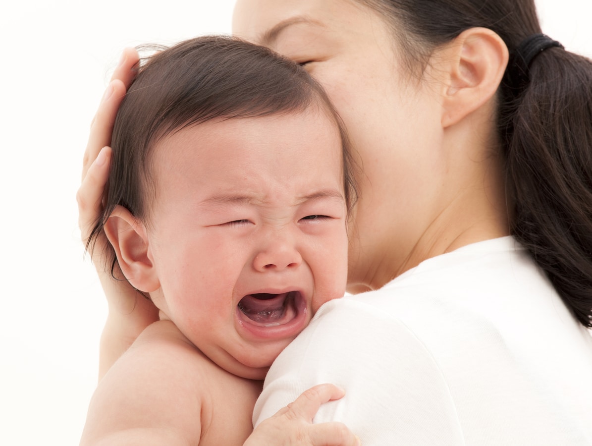 赤ちゃんが泣きやまない…！そんな時に試したい緊急対処法｜All About（オールアバウト）