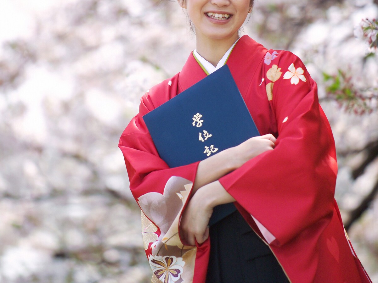 袴の人気ブランドは 卒業式に着たいおすすめの袴をご紹介 All About オールアバウト