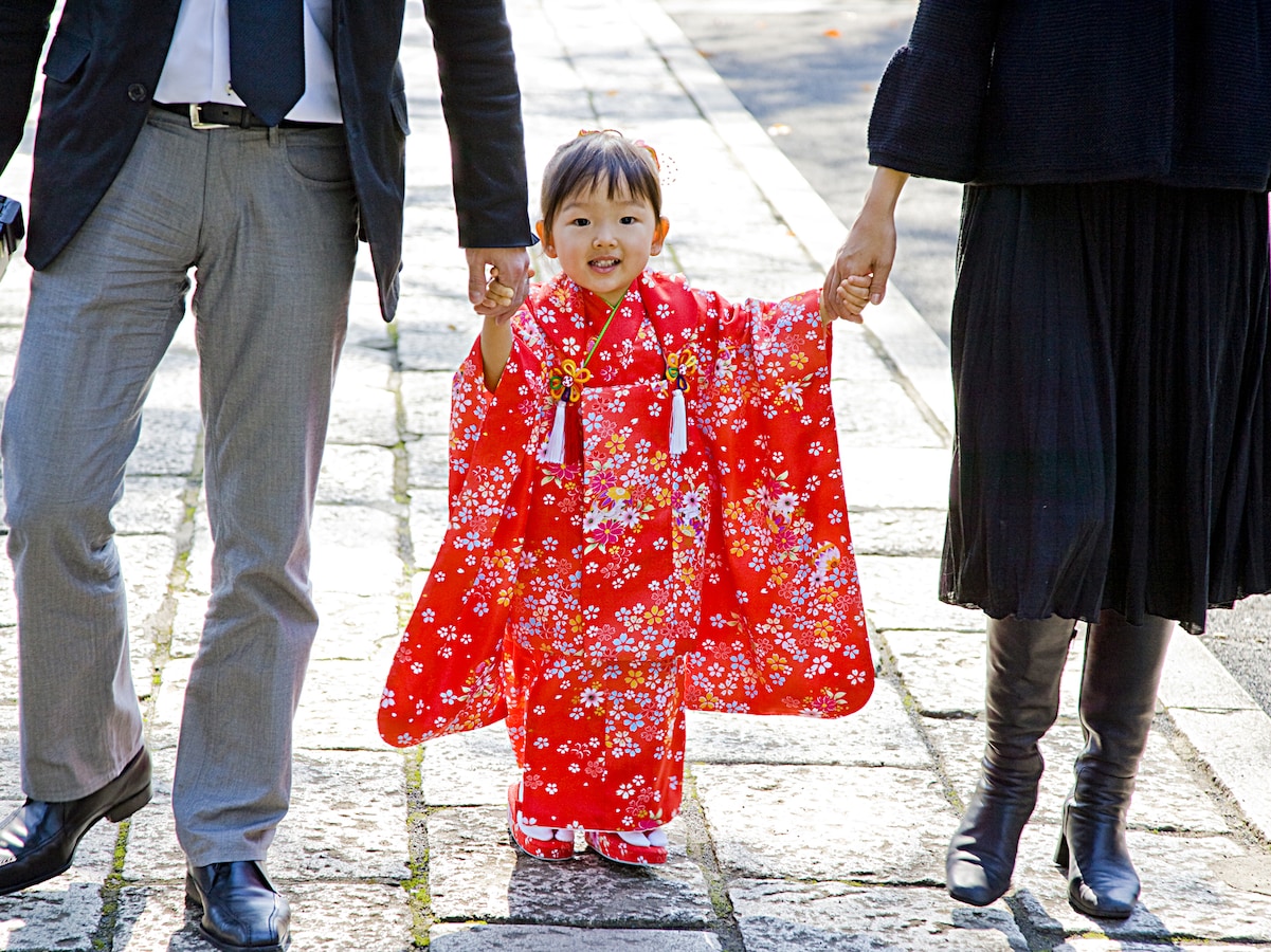 七五三のママの服装はスーツでもok 参考にしたい着こなし例5選 All About オールアバウト