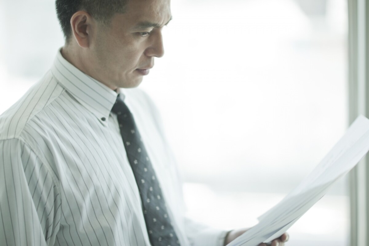 常用労働者1人当たりの平均月収が昨年度より微増。とはいっても、自由に使えるお金は増えないかも……