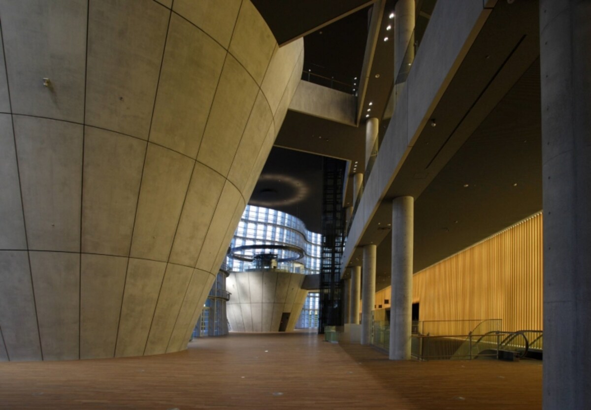 新国立美術館