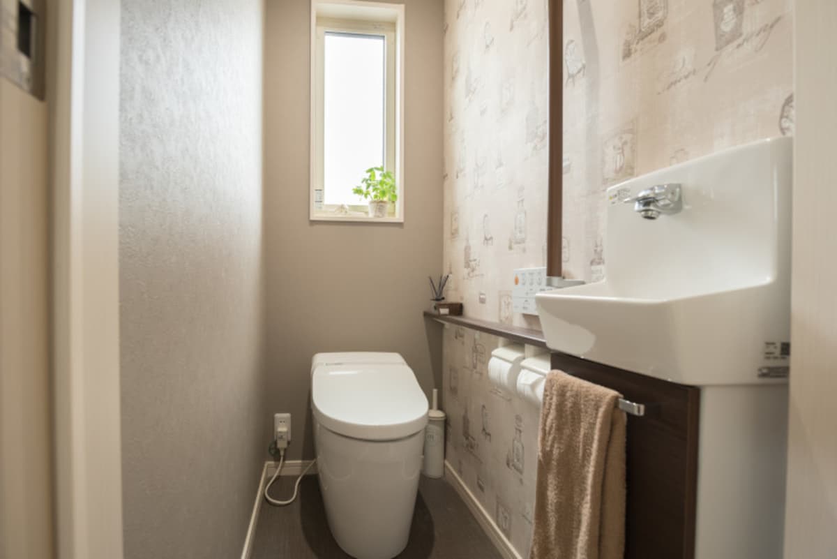 トイレの掃除：人んちのニオイには敏感、でも我が家のニオイには鈍感