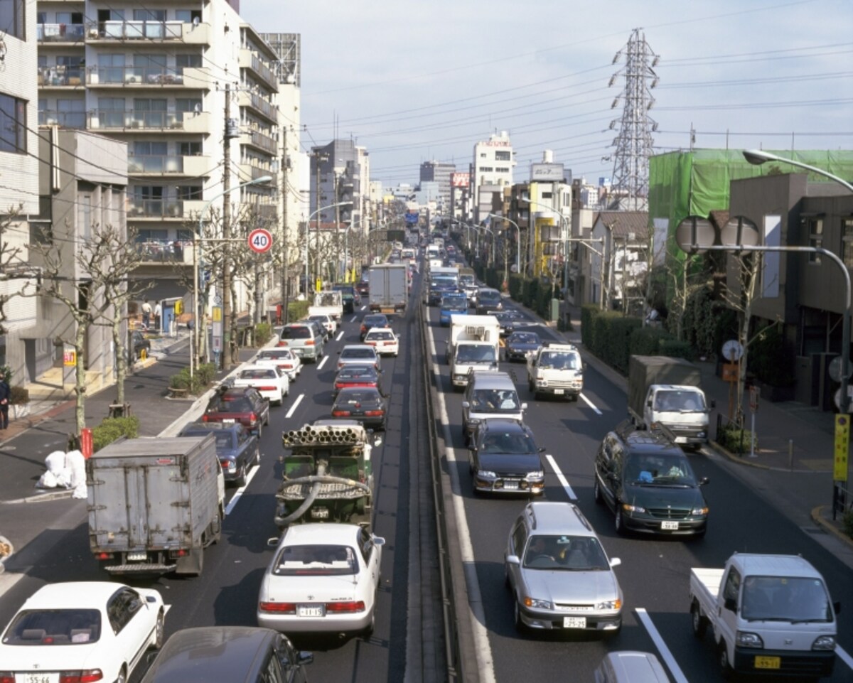 幹線道路沿いの立地は騒音や排ガスの影響を十分考慮して