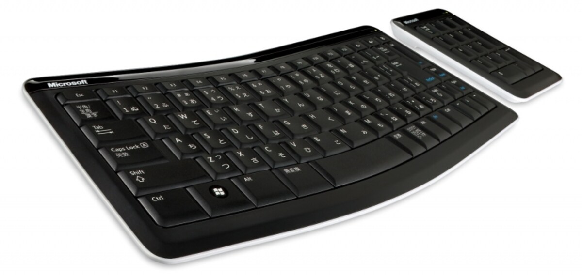 マイクロソフトが2009年10月16日に発売するBluetooth対応ワイヤレスキーボード「Microsoft Bluetooth Mobile Keyboard 6000」。88キーボードとテンキーが別になったセパレートタイプだ
