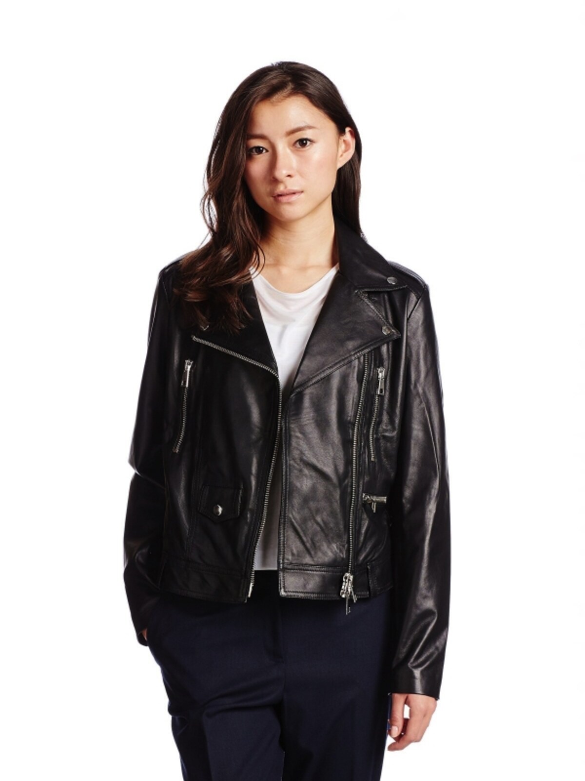レザーのライダースジャケットは、シーズン長くお召しになれる優れもの。 ABON GIRL(タボン ガール) ダブルライダースジャケット