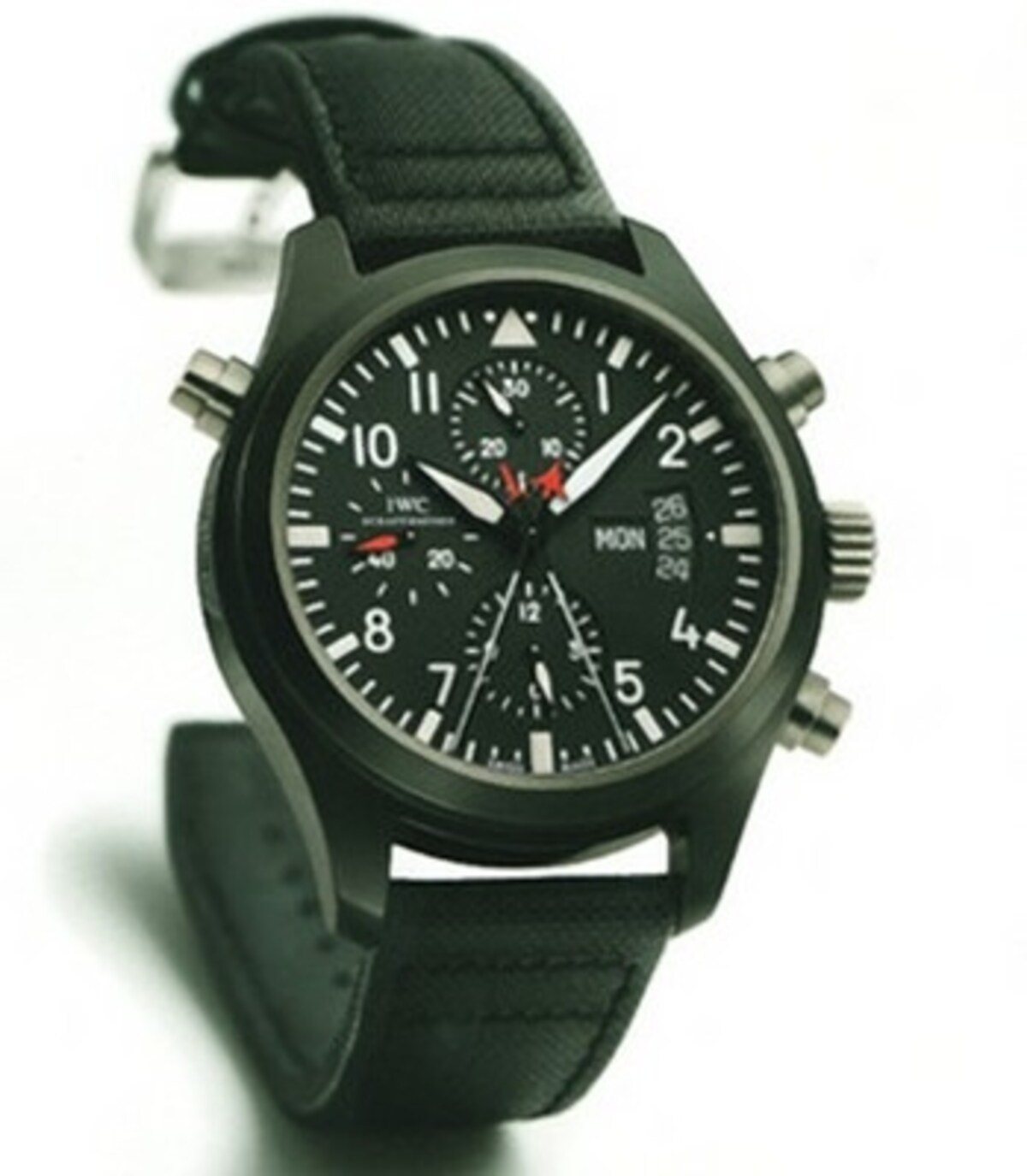 IWC「パイロット・ウォッチ・ダブル・クロノグラフ“TOP GUN”」。お馴染みの「ドッペル・クロノグラフ」の流れを汲む最新のオール・ブラック・スプリットセコンド・クロノグラフ。自動巻き、チタン＆セラミック・ケース、ケース径46mm。