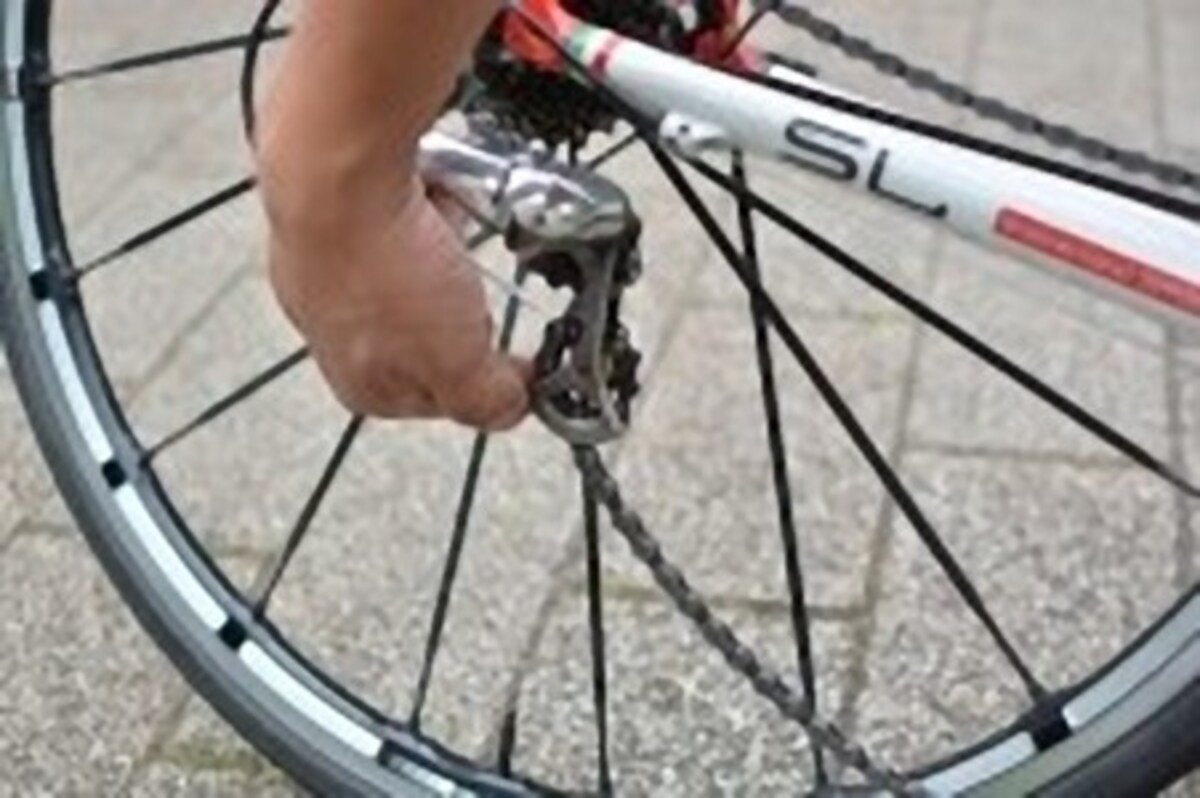 自転車,チェーン,外れた,自転車チェーン,直し方,自転車のチェーン,自転車チェーン外れた,外れる,チェーン外れた,自転車のチェーン外れた,ロードバイク,ギア,変速