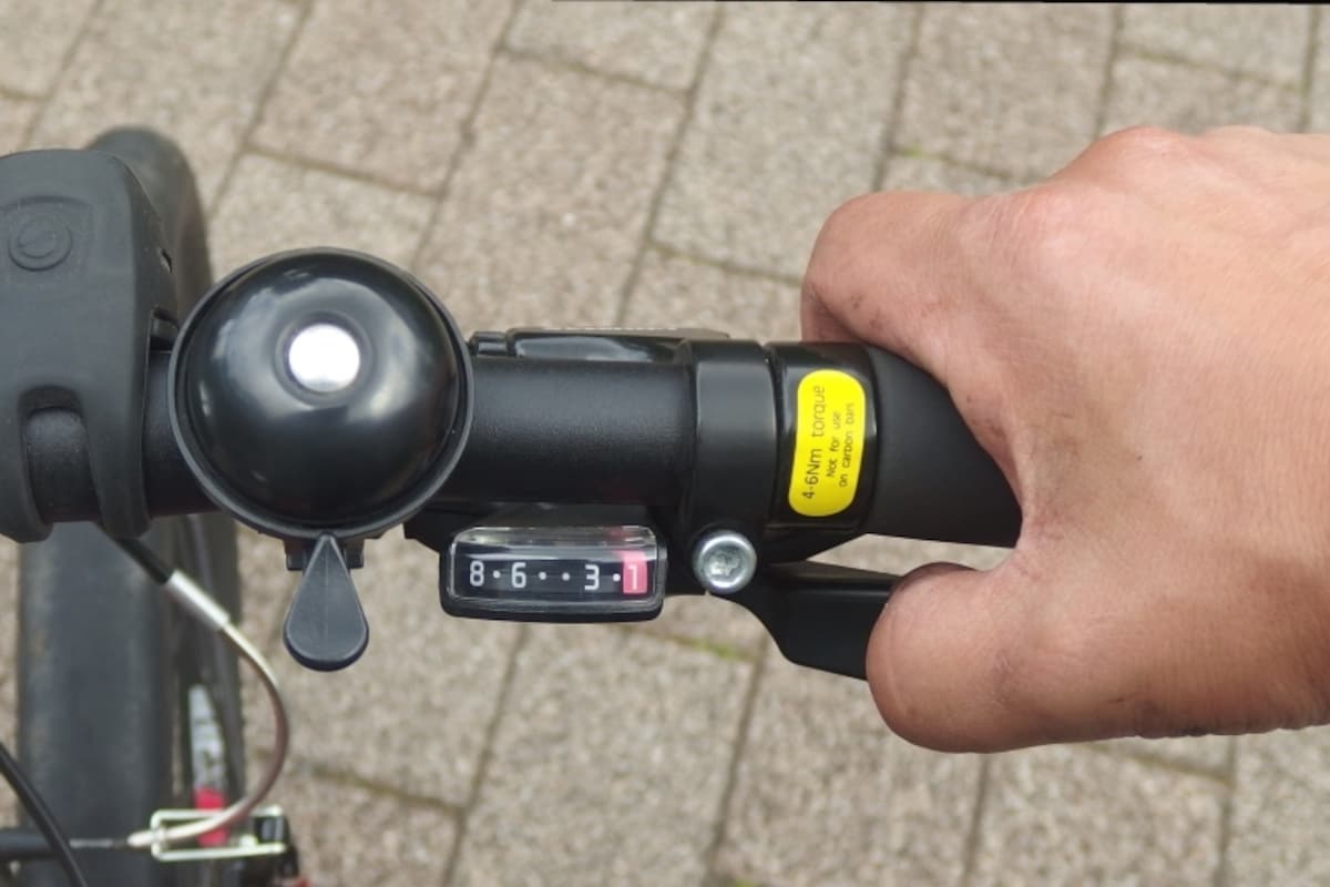 自転車,チェーン,外れた,自転車チェーン,直し方,自転車のチェーン,自転車チェーン外れた,外れる,チェーン外れた,自転車のチェーン外れた,ロードバイク,ギア,変速