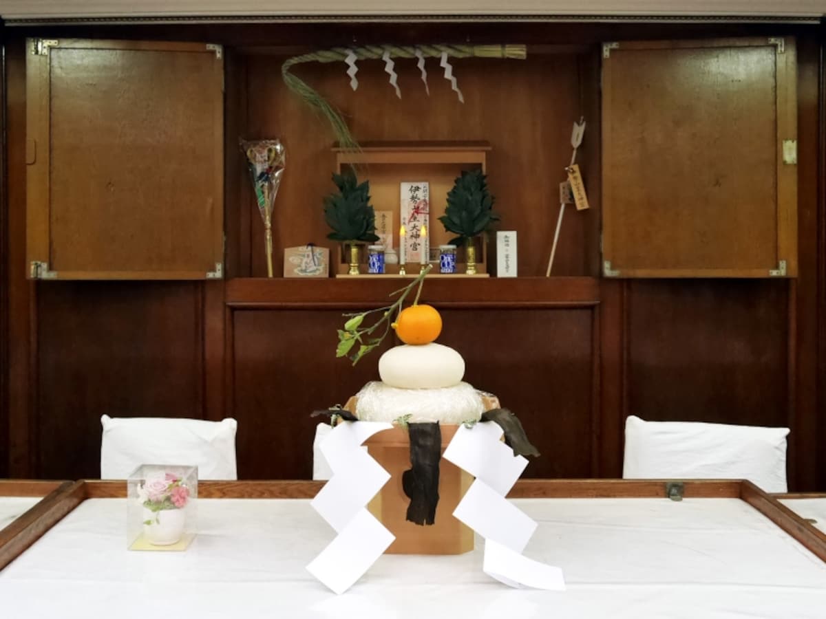 お正月のみ公開される士官サロンの神棚（2017年1月2日撮影）