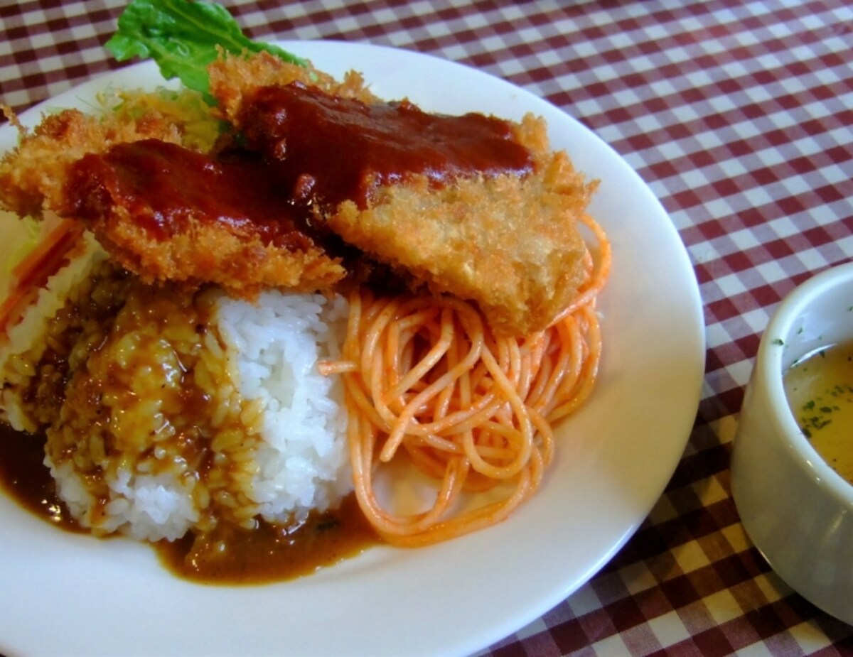 カリっと揚げられたフライが美味！