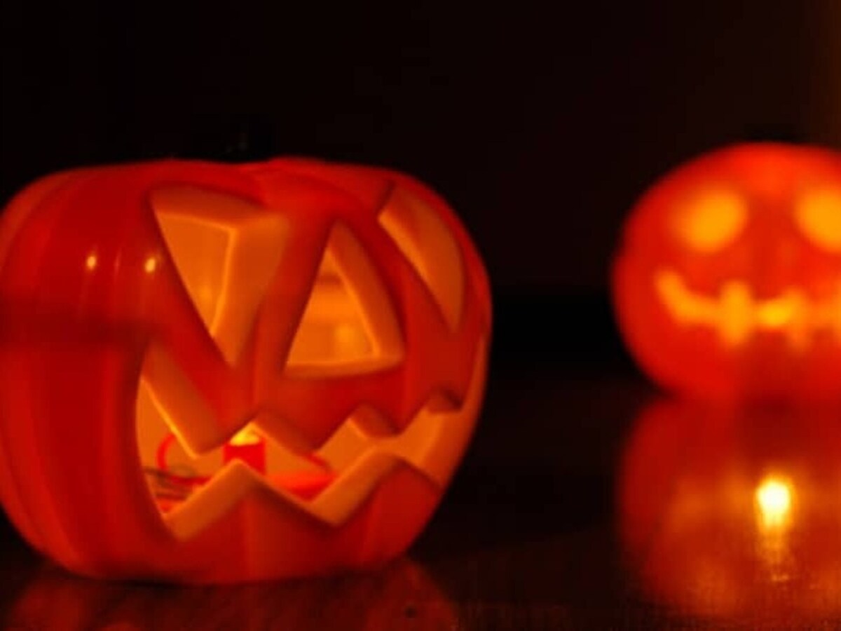 ハロウィンではなぜ仮装をするの？ 由来・起源、日本事情