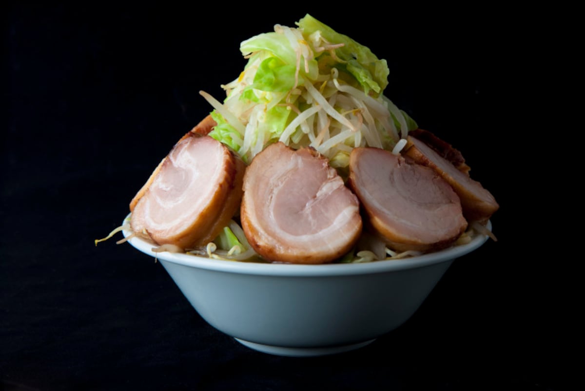 大盛り早食いの男は恋愛より結婚向き?