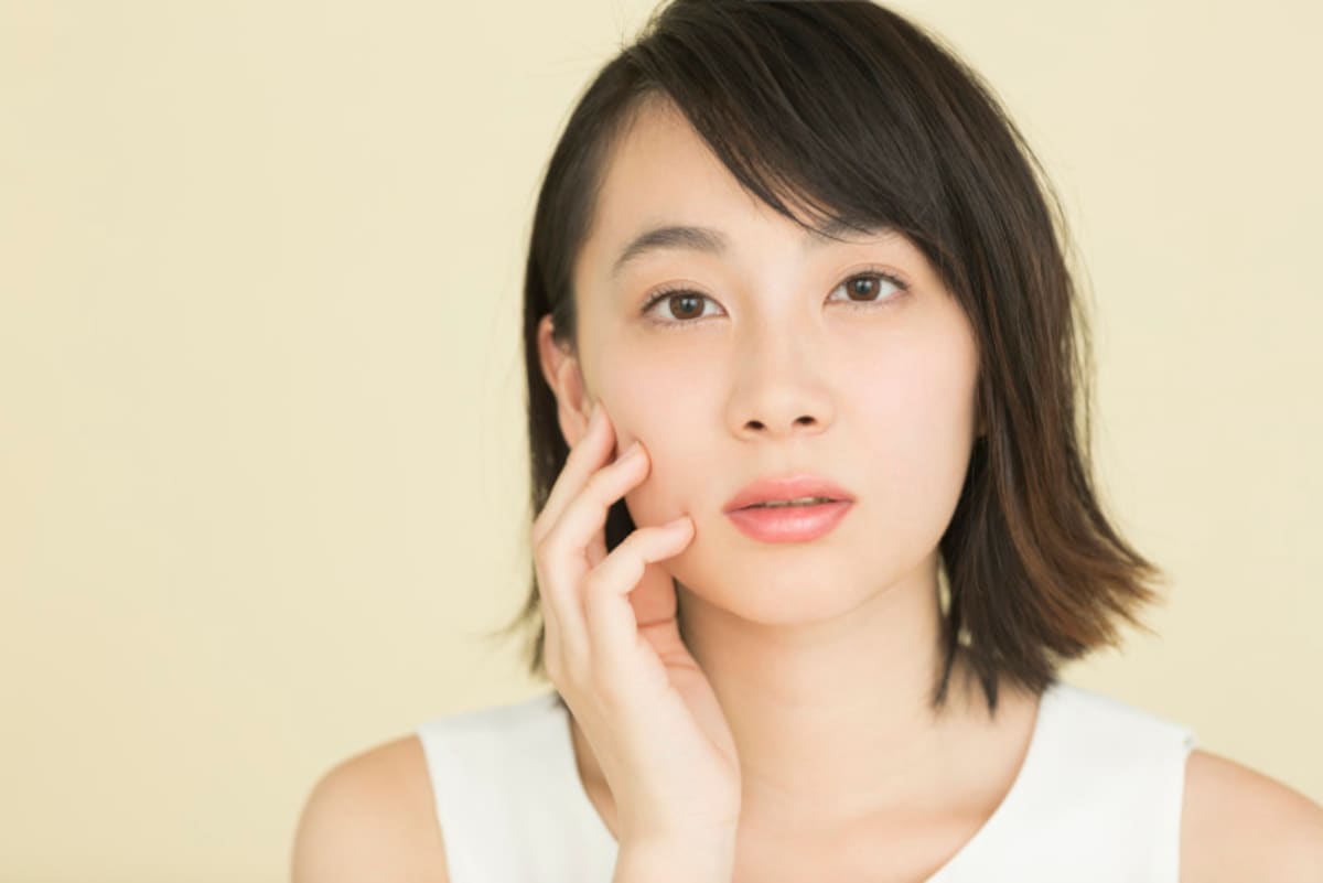 唇の閉じ方：無意識の時に唇が薄っすら開いている人