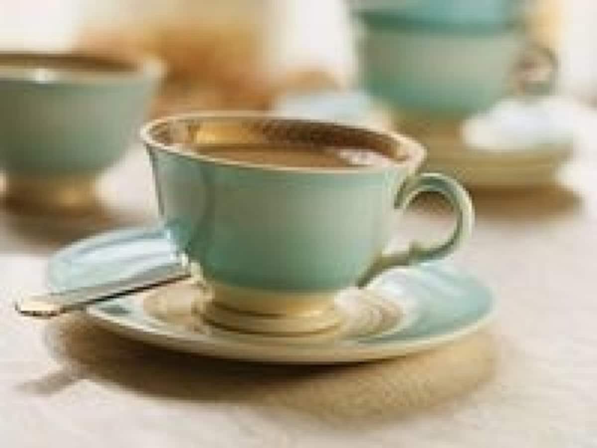 コーヒーとお菓子の出し方のマナー