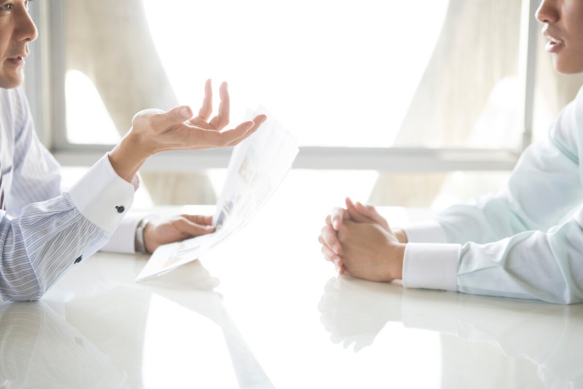 営業担当者を変更してほしいと思ったら、まずは感情的にならずに落ち着いてどんな問題点があるかを見てみましょう