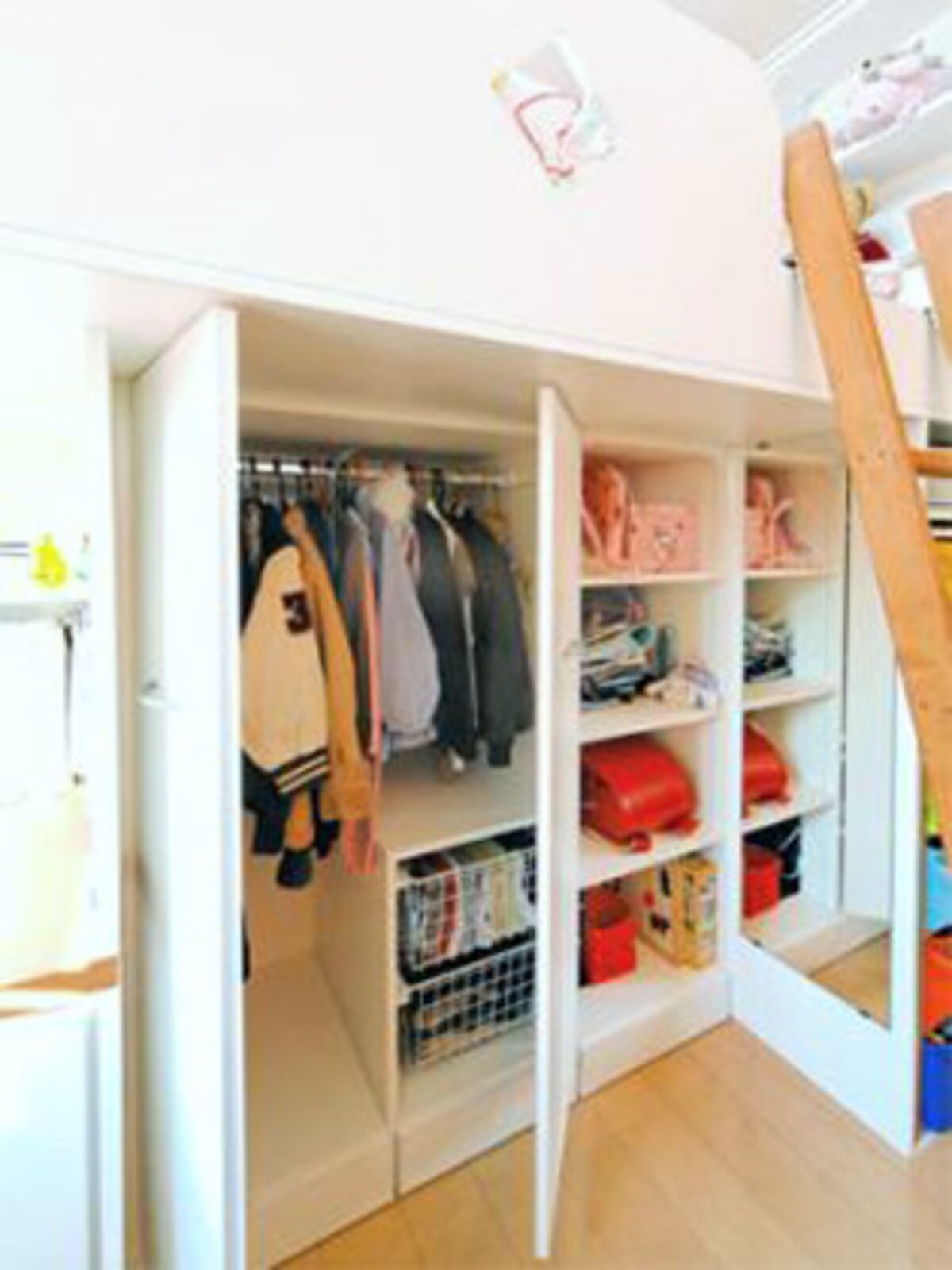子供部屋の収納実例写真
