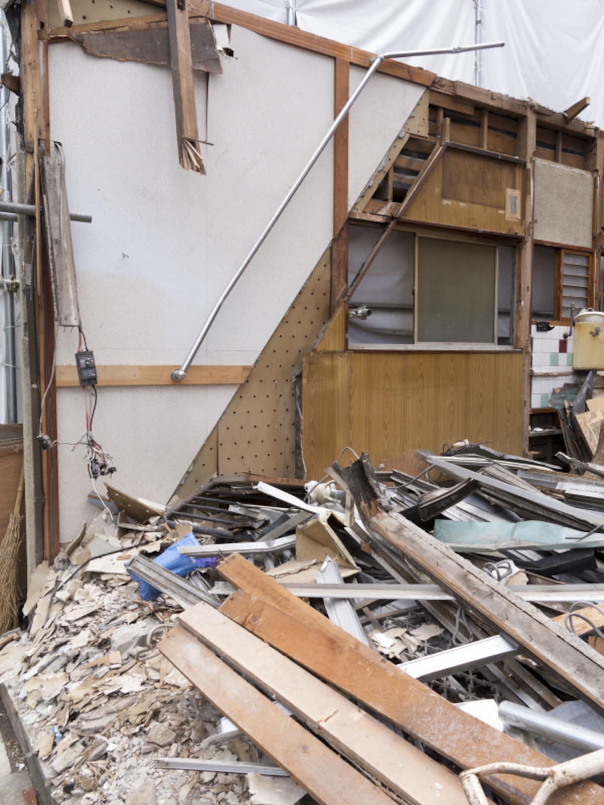 建て替えのための解体工事