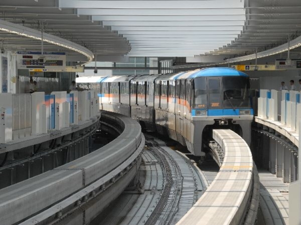 モノレール停車中