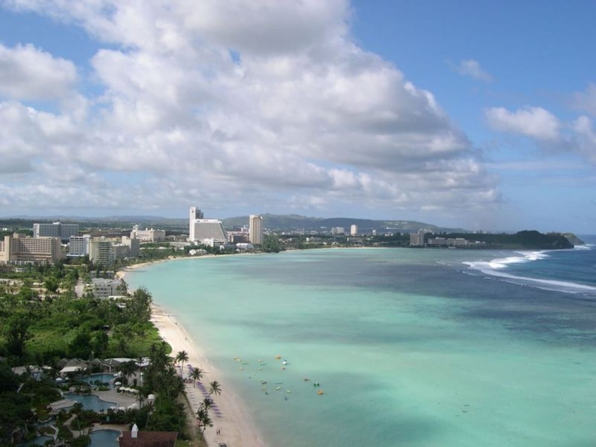 タモン湾