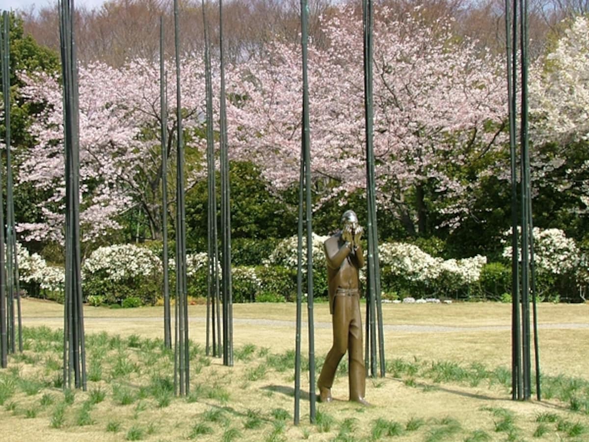 ヴァンジ彫刻庭園美術館