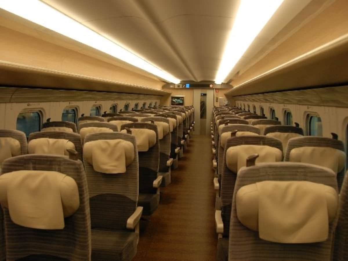 普通車車内