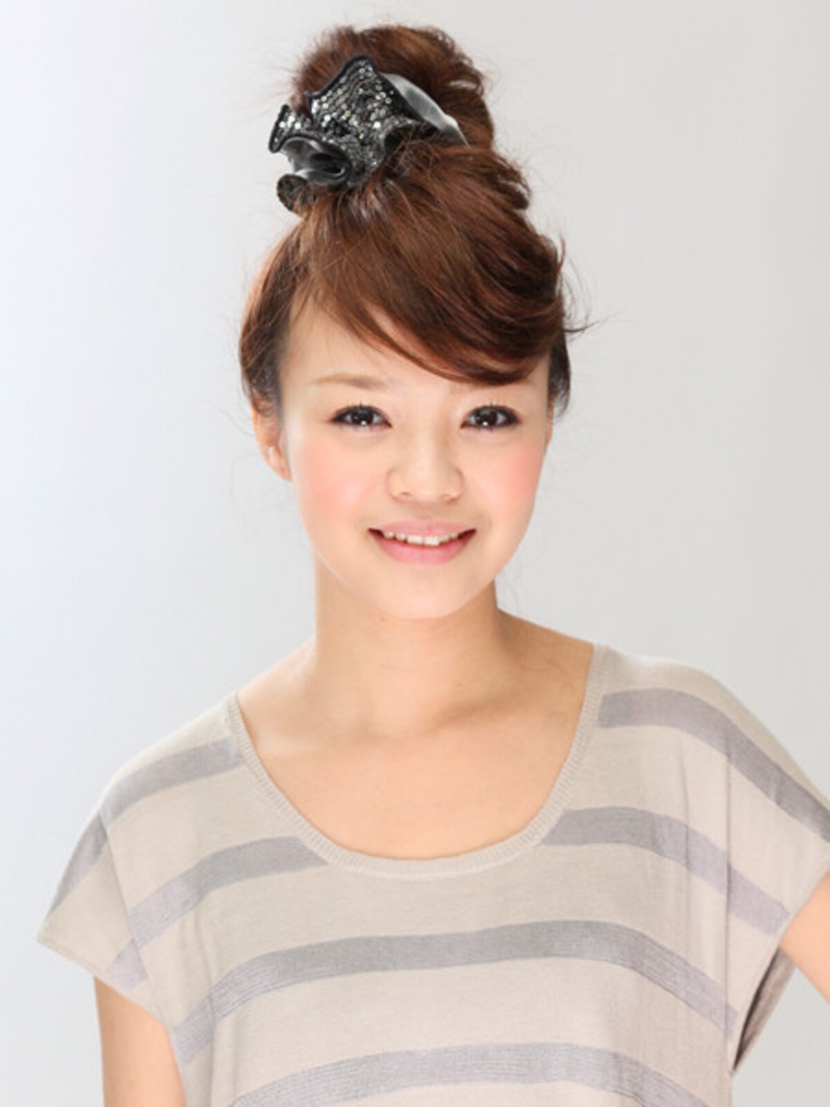 フェイク前髪の作り方・簡単お団子ヘアアレンジ