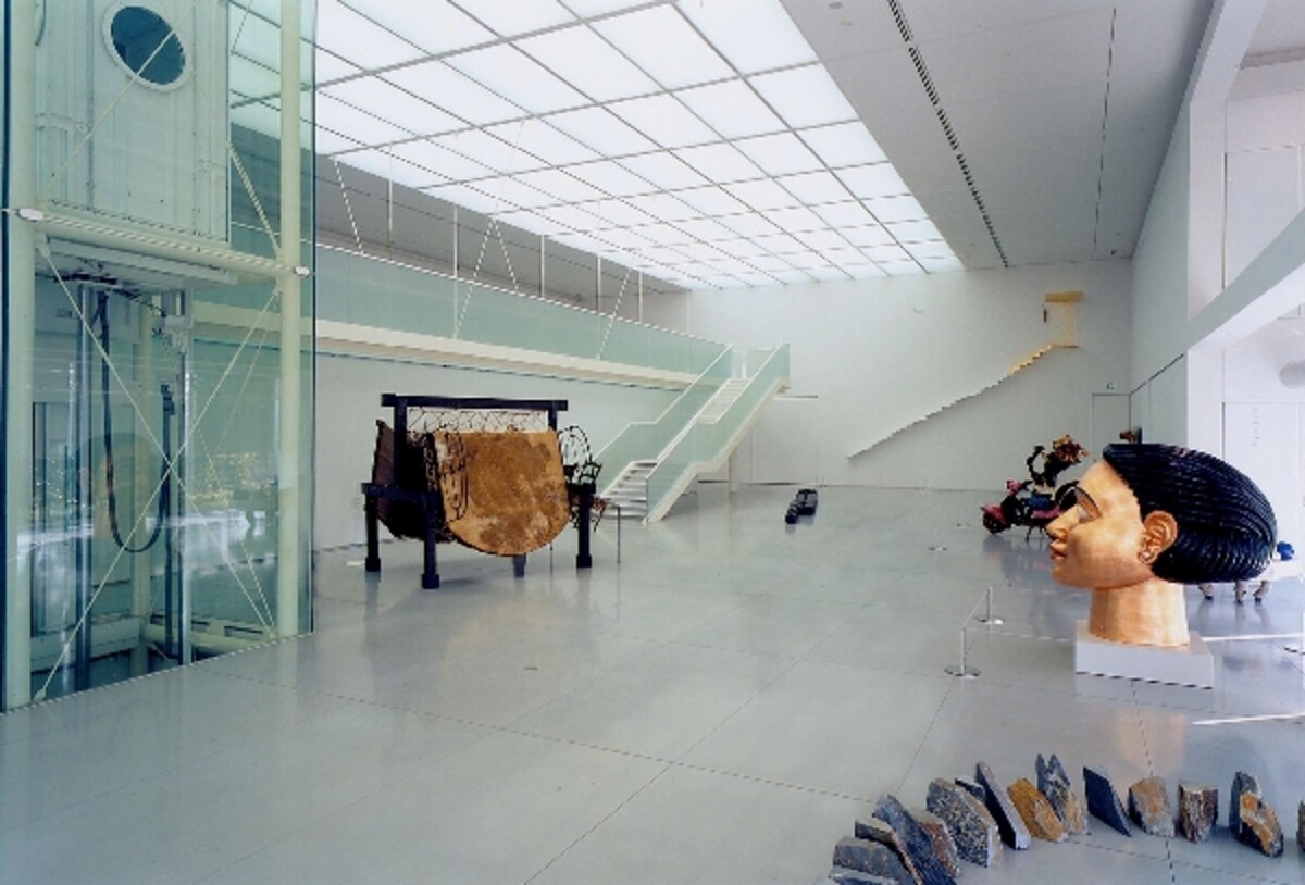屋内展示